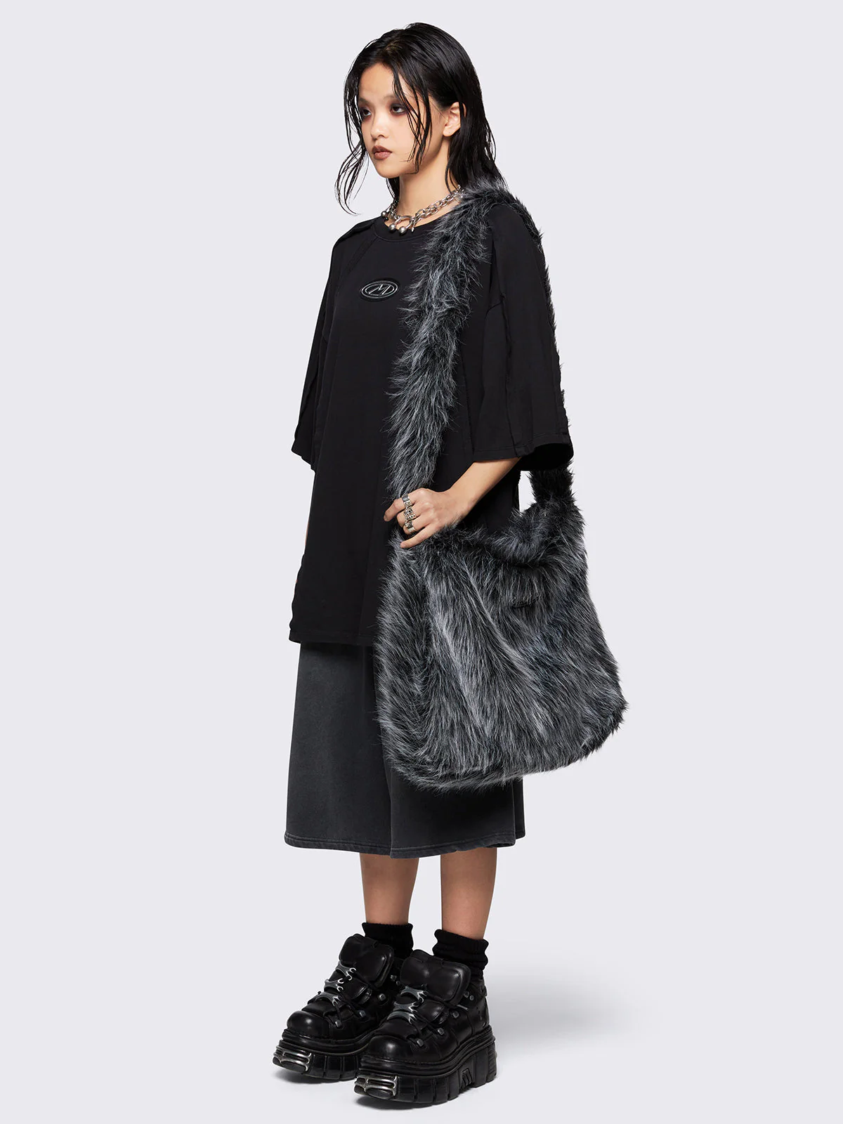 Minga Nox Black T-Shirt