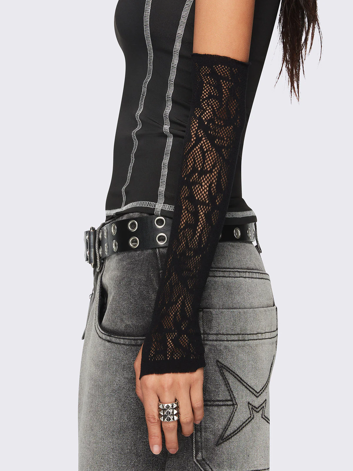 Minga Sigilism Fishnet Arm Warmers