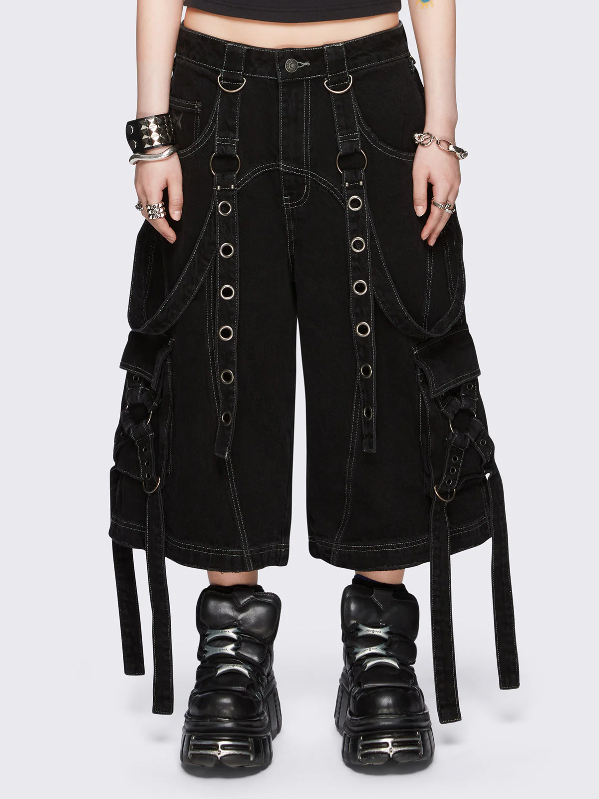 Minga Trek Black Washed Jorts