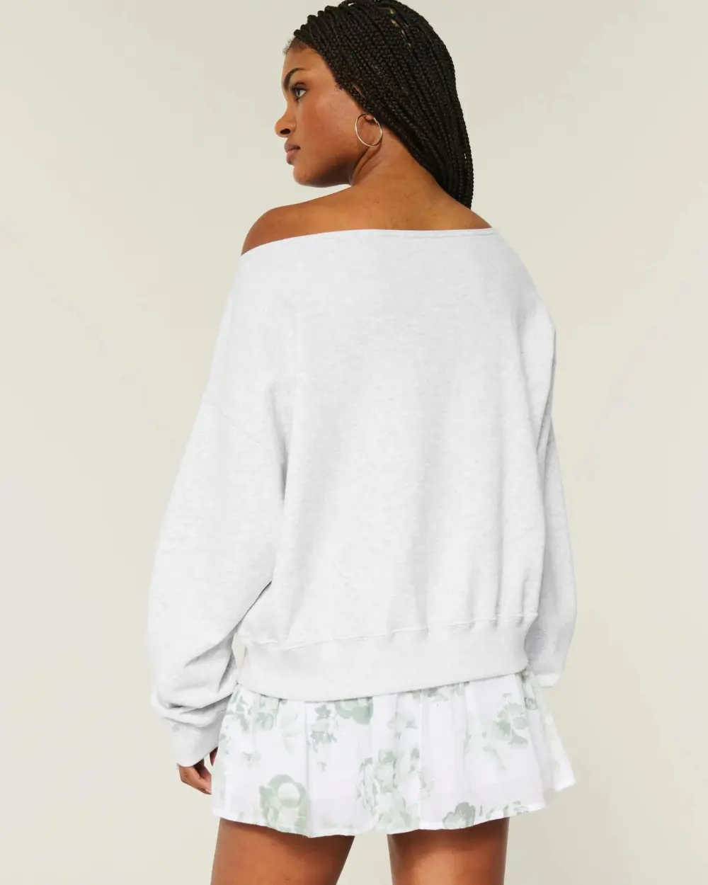 Easy Off-the-Shoulder Connecticut Graphic Sweatshirt