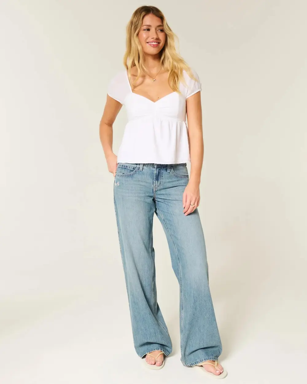 Low-Rise Dark Wash Baggy Jeans
