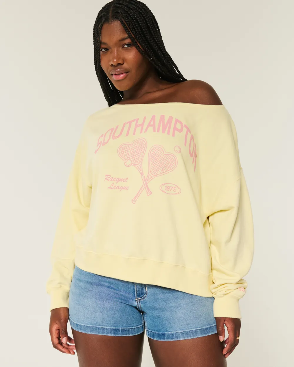 Easy Off-the-Shoulder Connecticut Graphic Sweatshirt