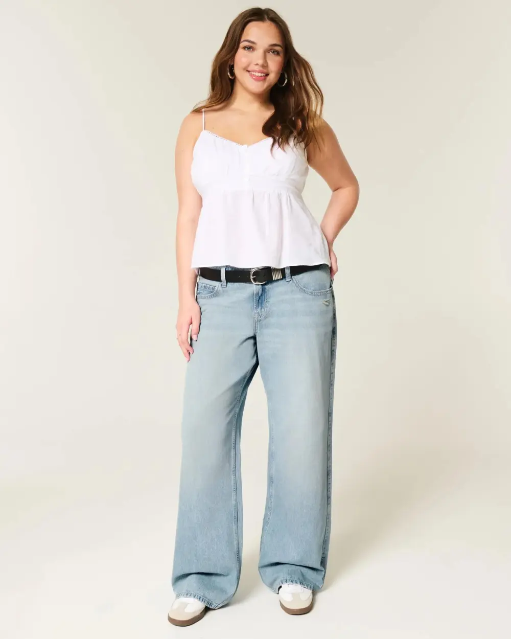 Low-Rise Dark Wash Baggy Jeans
