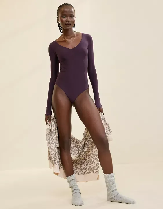 SMOOTHEZ Long Sleeve Plunge Bodysuit