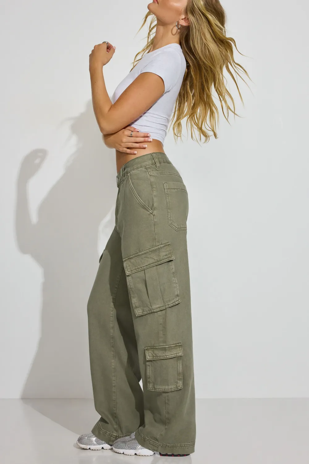 Low Rise Baggy Cargo Pants