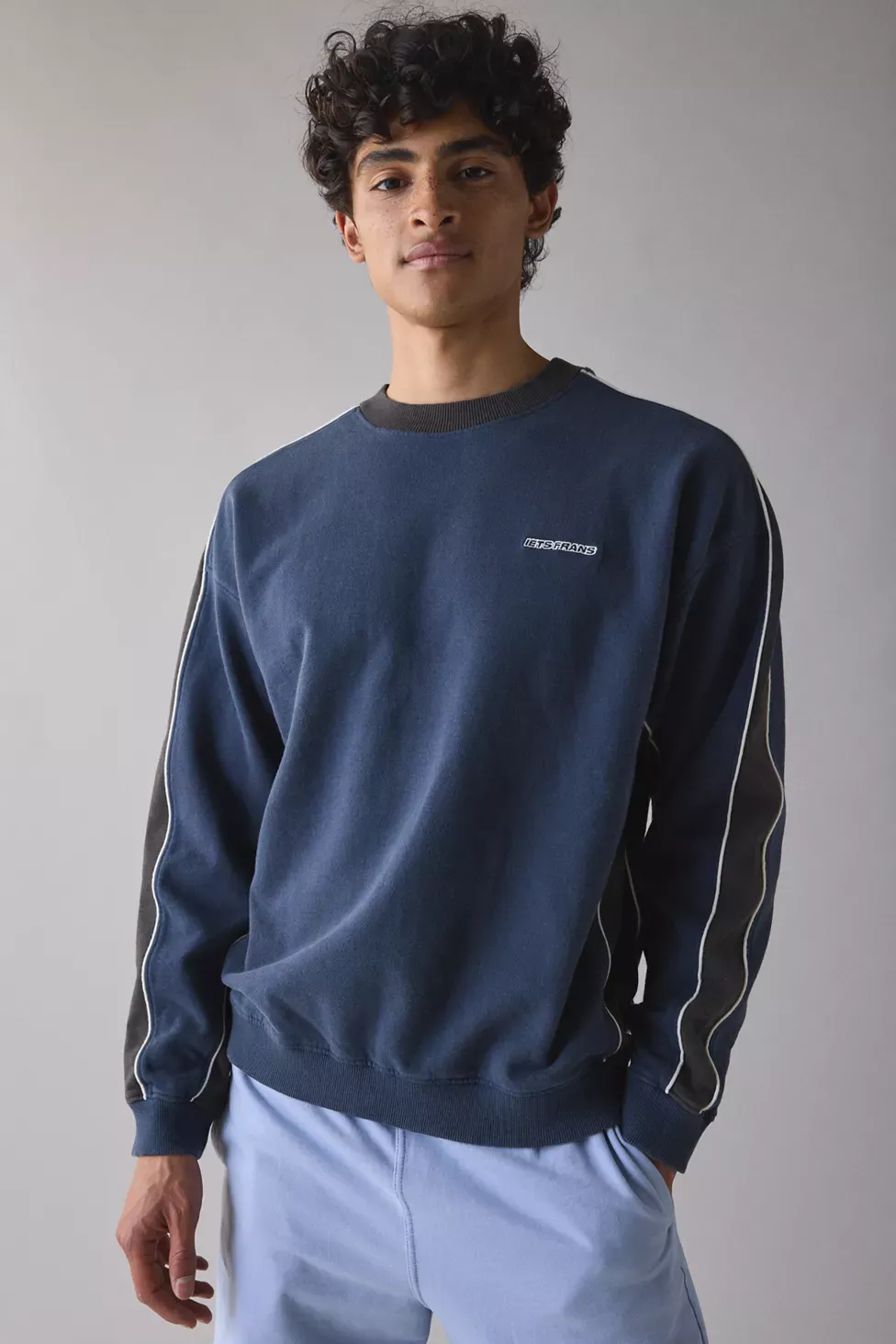 IETS FRANS Paneled Crew Neck Sweatshirt