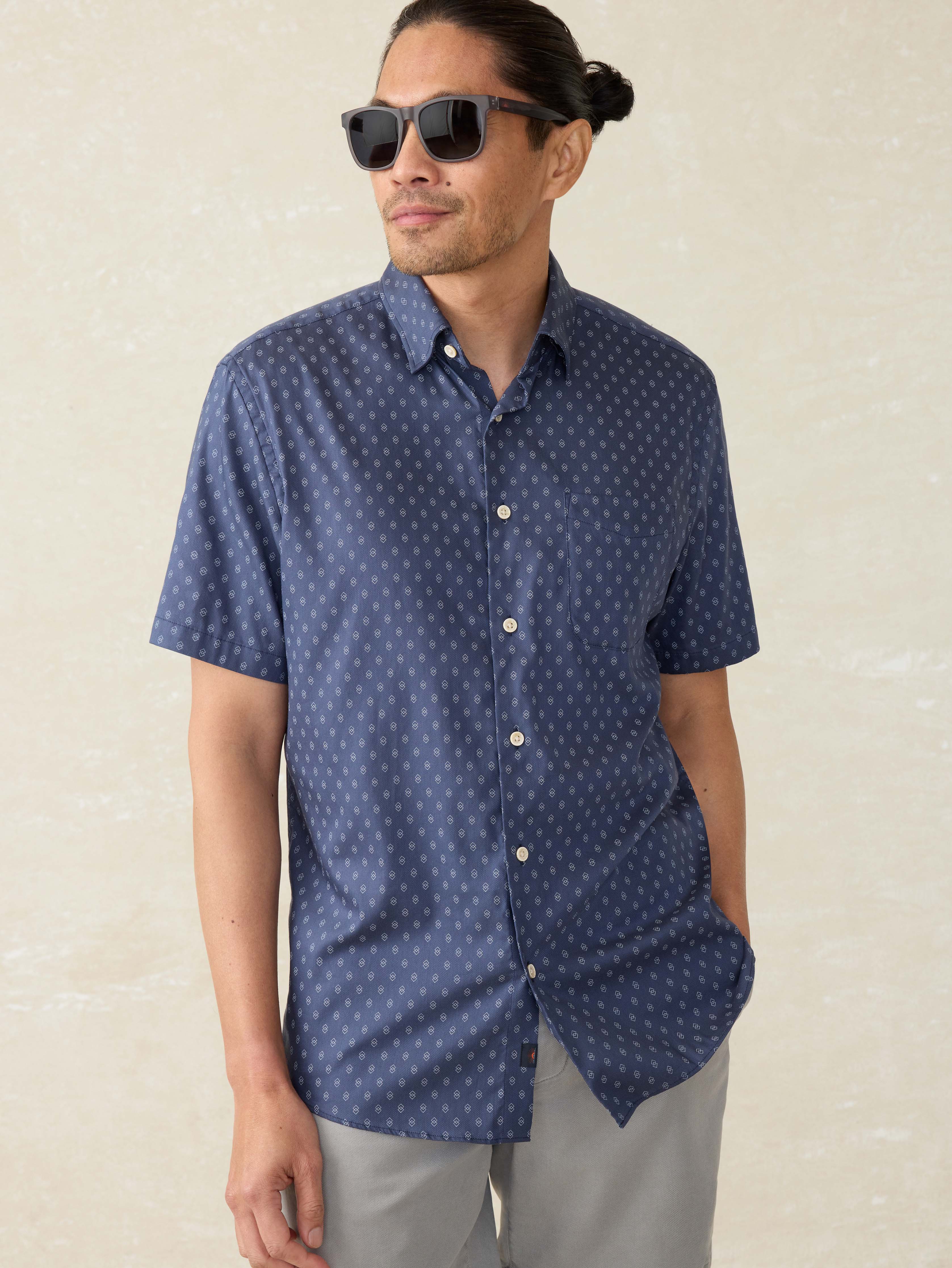 Short-Sleeve Movement™ Monterey Shirt - Navy Dusk Diamond