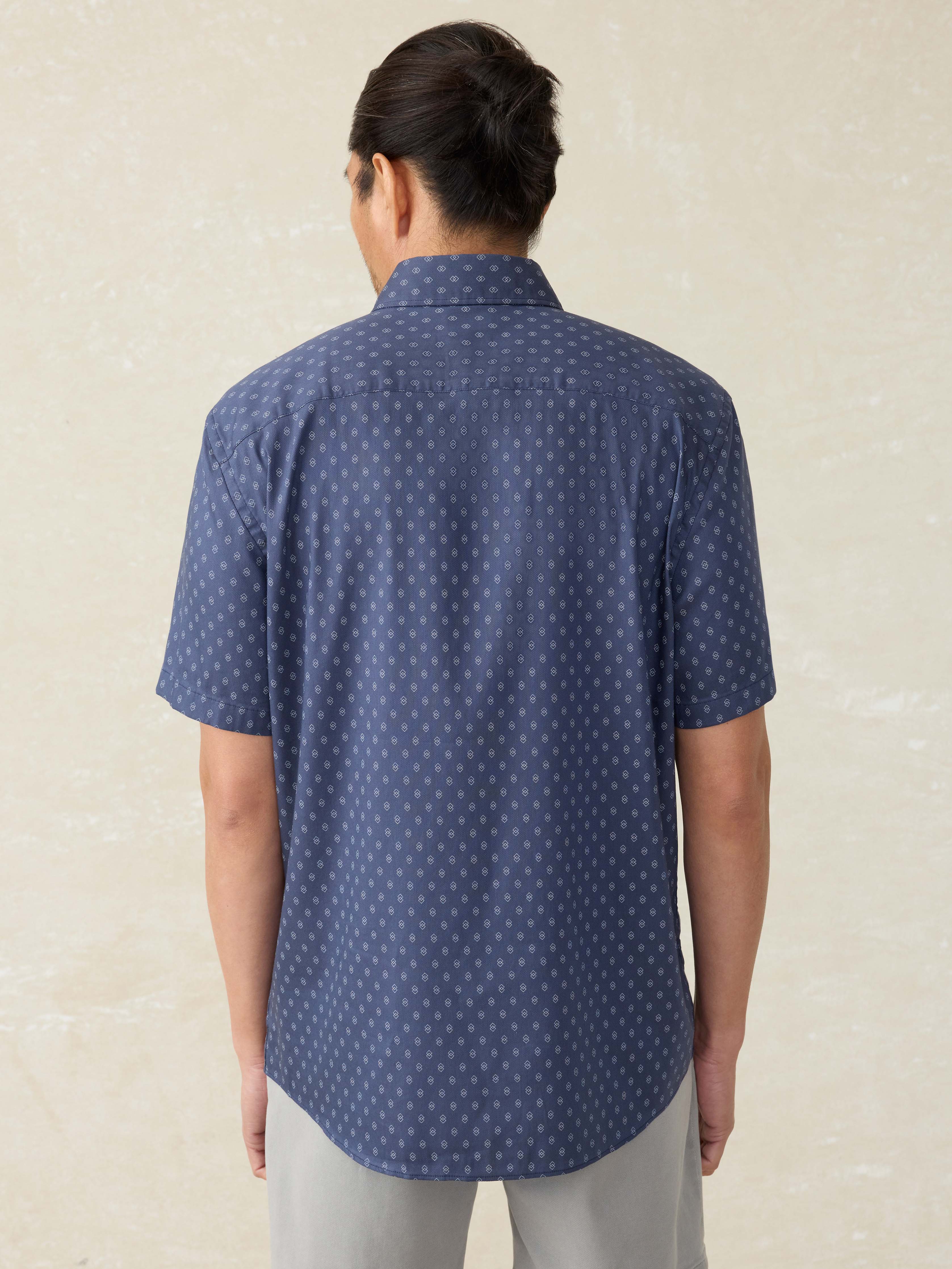 Short-Sleeve Movement™ Monterey Shirt - Navy Dusk Diamond