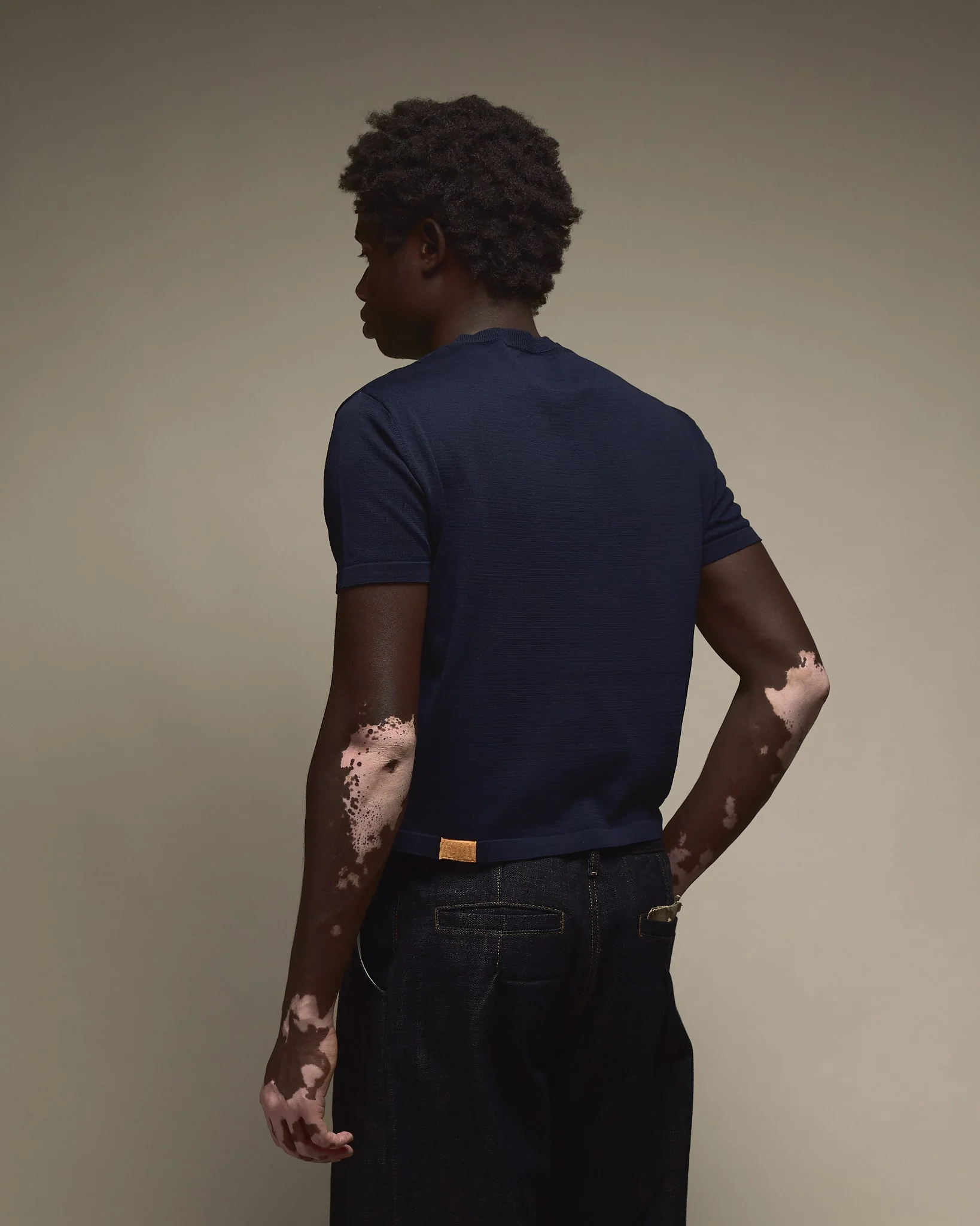 THE KNITTED TEE - NAVY