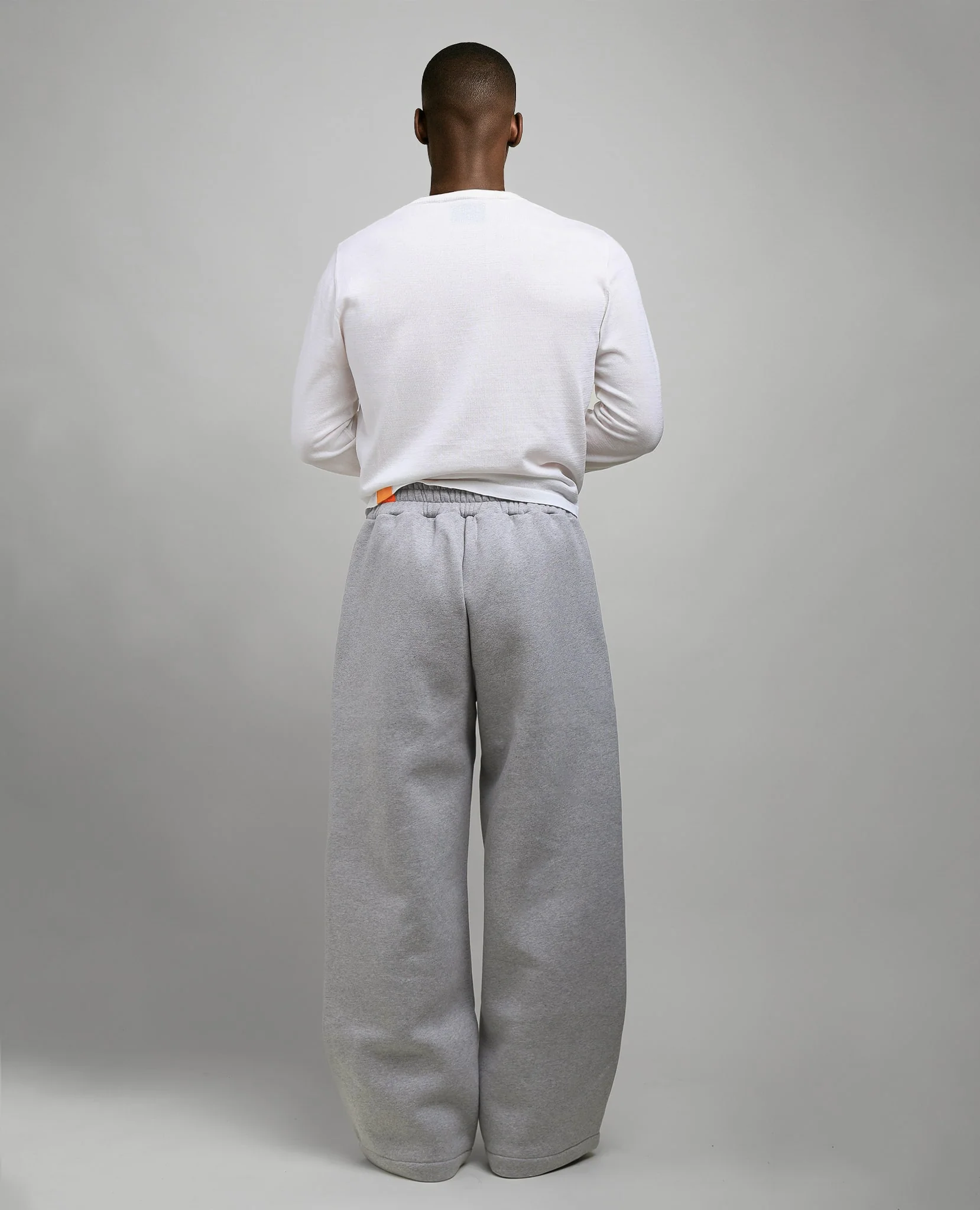 THE TRACKPANTS V4 - CONCRETE GRAY
