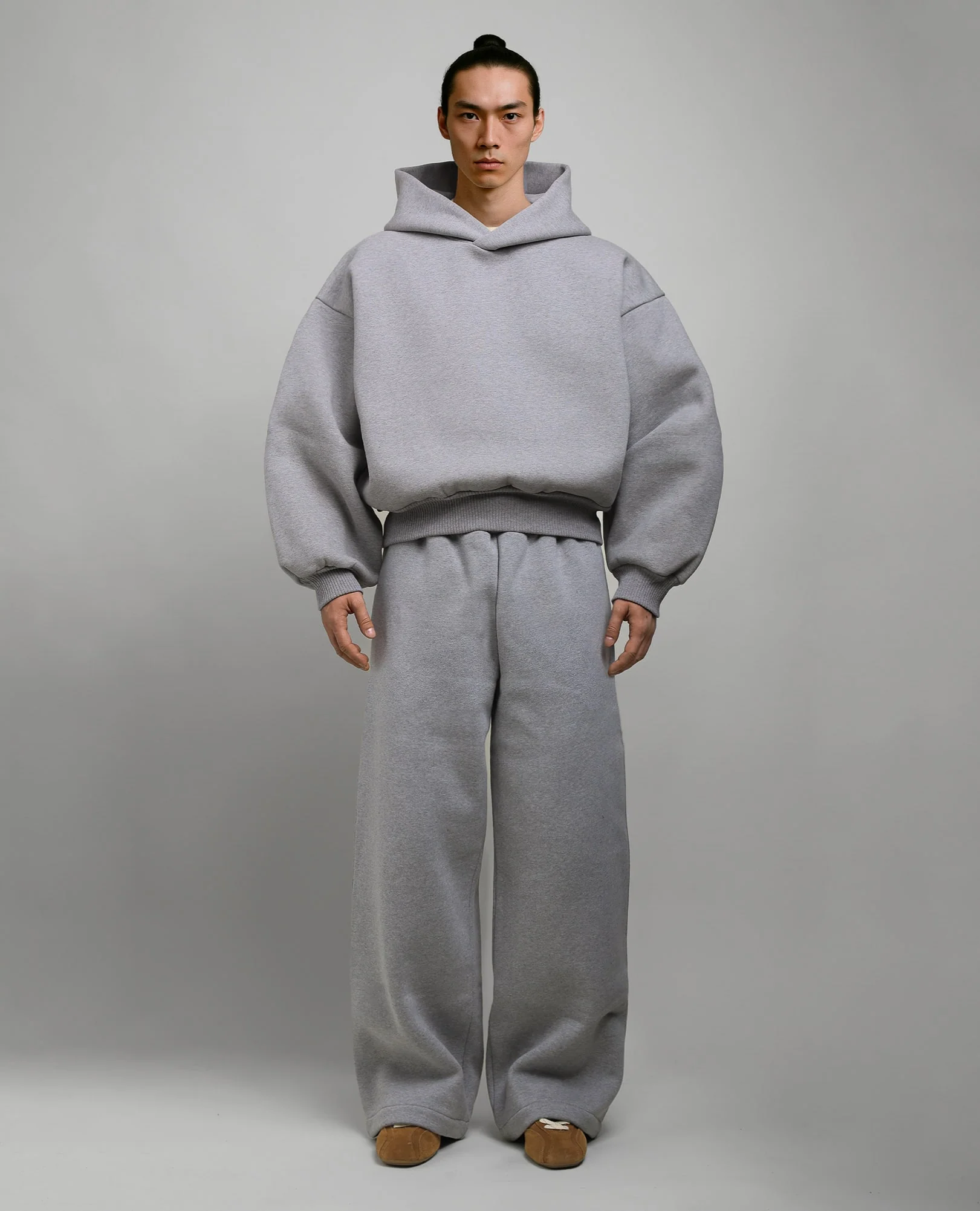 THE HOODIE V4 - CONCRETE GRAY