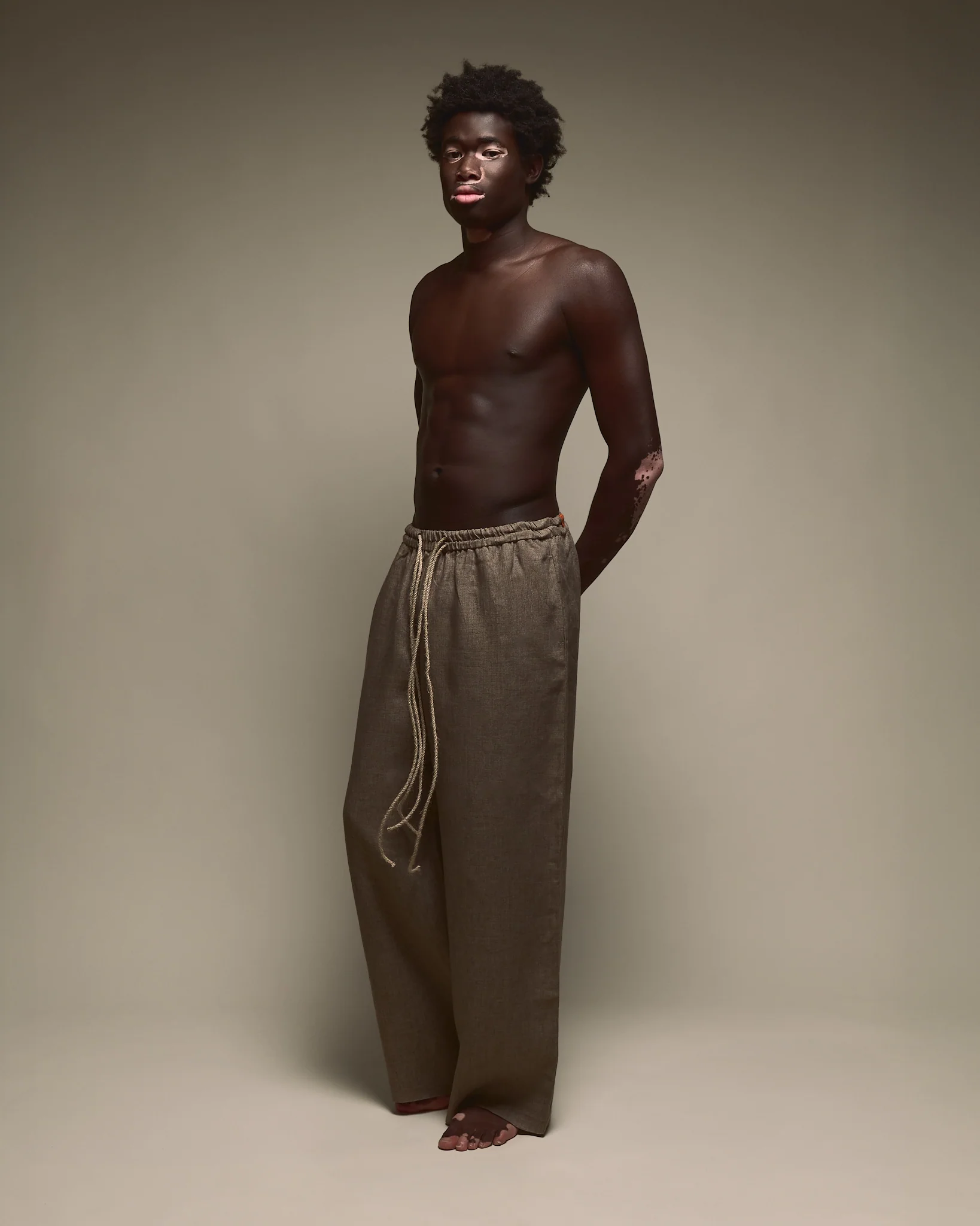 THE LINEN PANTS - BROWN