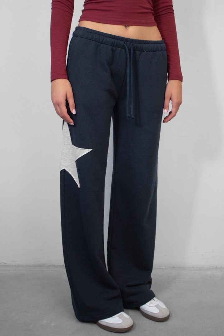 Wide-leg joggers with star