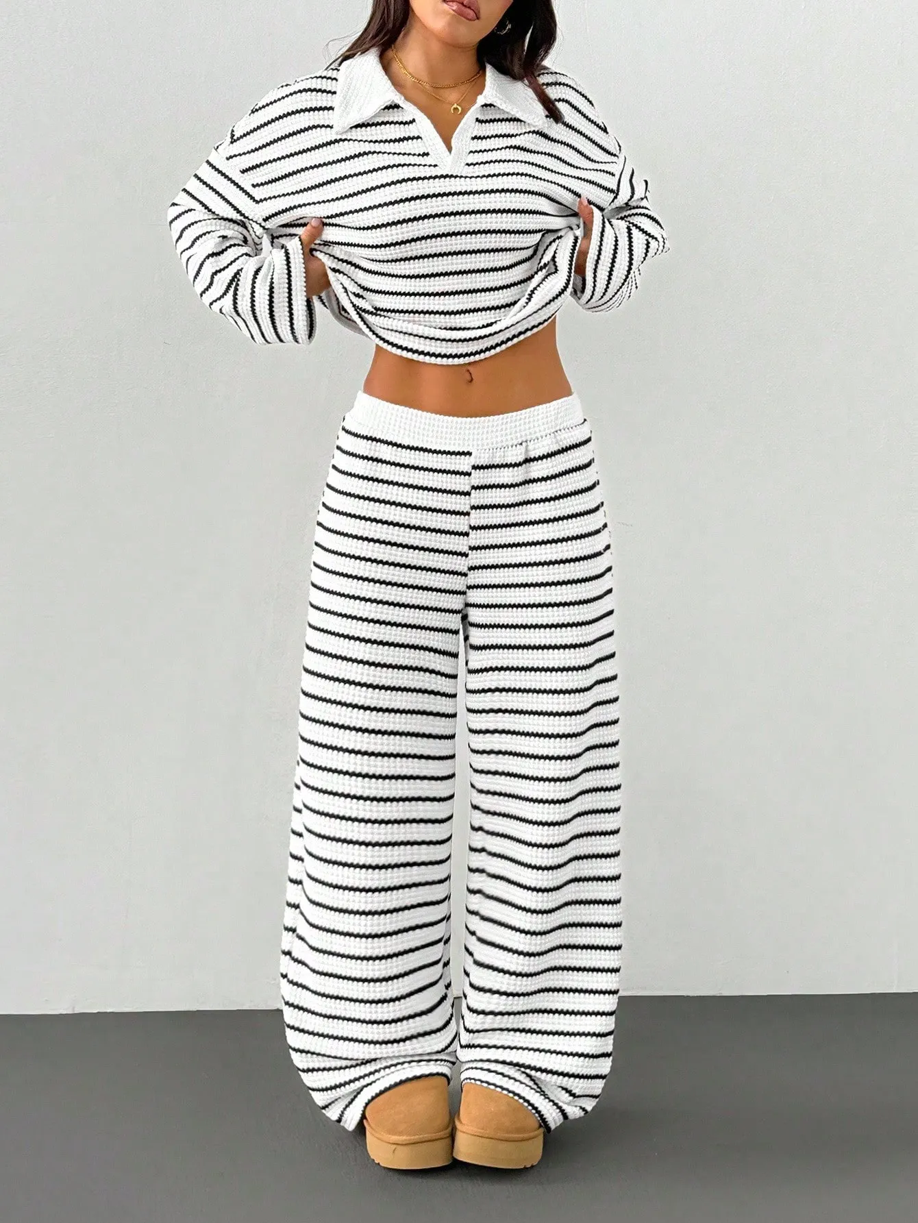Women's Striped V-Neck Long Sleeve T-Shirt & Elastic Waist Pants Set, Casual Fall Winter, Loose Fit, Regular Length