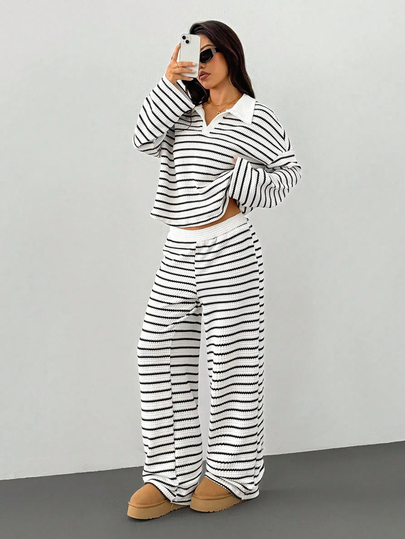 Women's Striped V-Neck Long Sleeve T-Shirt & Elastic Waist Pants Set, Casual Fall Winter, Loose Fit, Regular Length