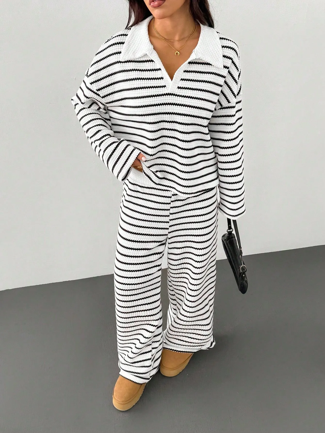 Women's Striped V-Neck Long Sleeve T-Shirt & Elastic Waist Pants Set, Casual Fall Winter, Loose Fit, Regular Length