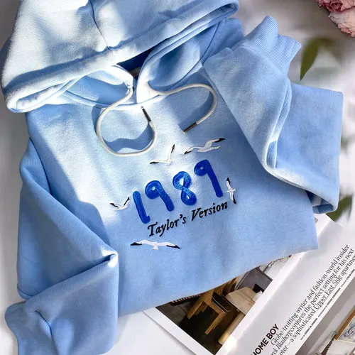 1989 TS Version In Blue & Black Embroidered Sweatshirt Hoodie T-shirt