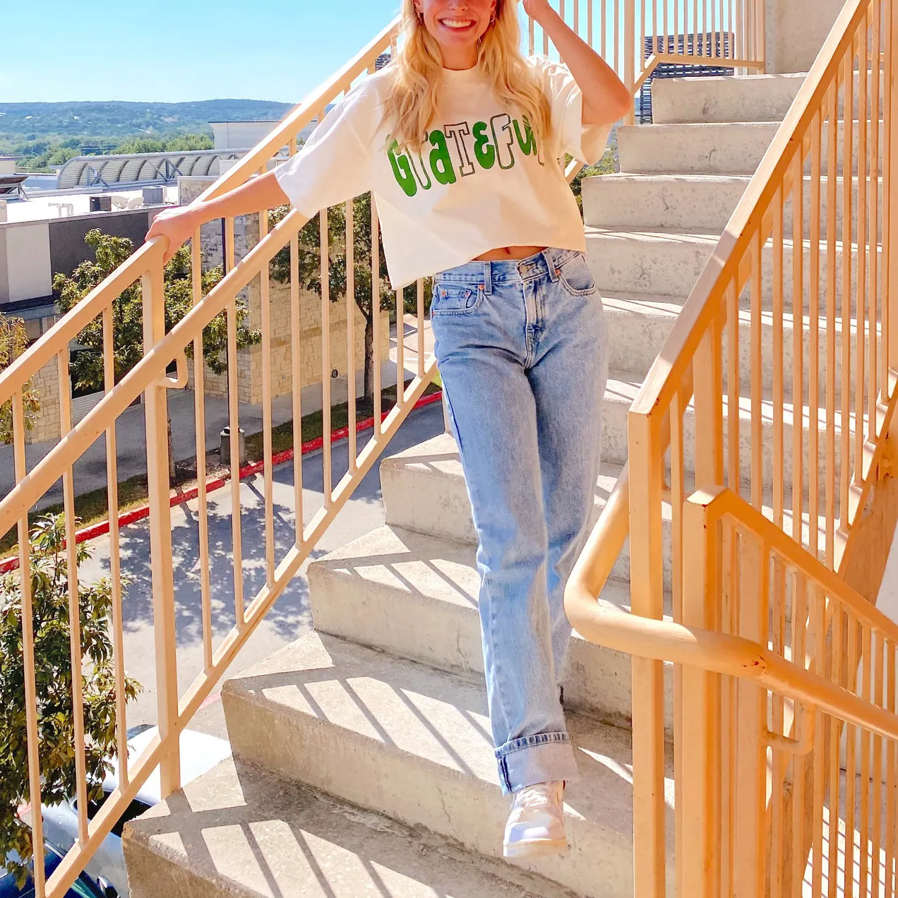 'GRATEFUL' Print Crew Neck Short Sleeve T-shirt