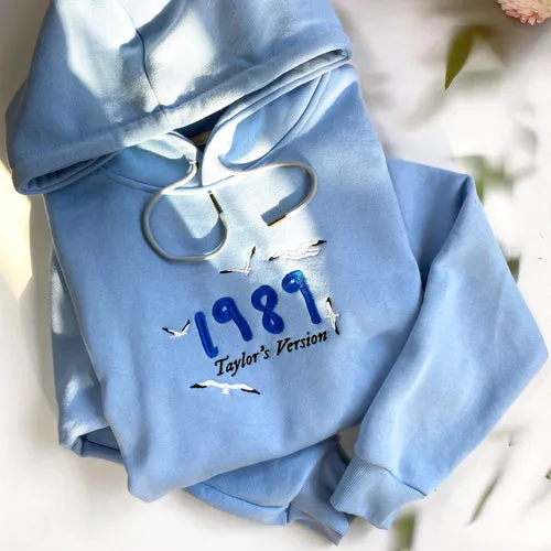 1989 TS Version In Blue & Black Embroidered Sweatshirt Hoodie T-shirt